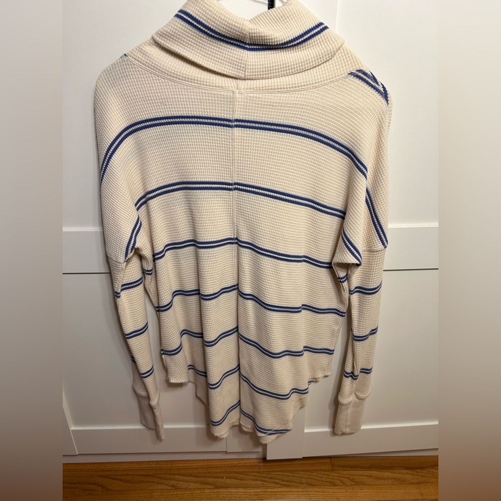 Aritzia Babaton long sleeve waffle knit size XS - Picture 6 of 6